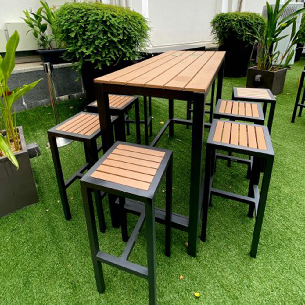 Game outdoor table top and chairs